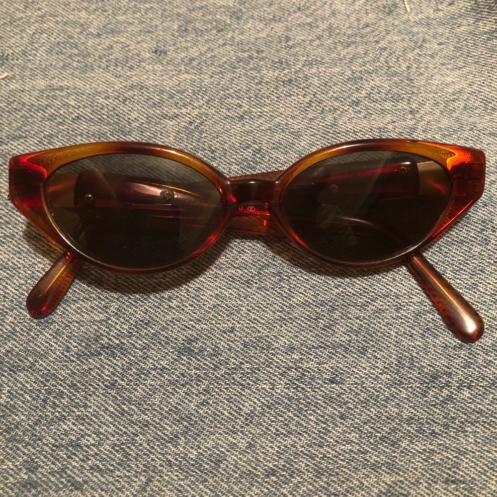 “Small Frame Black+Brown Sunnies”